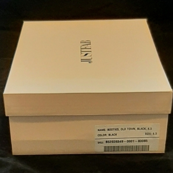 Old Town Cutout Heeled Bootie 8.5 MSRP $63 - Picture 7 of 7